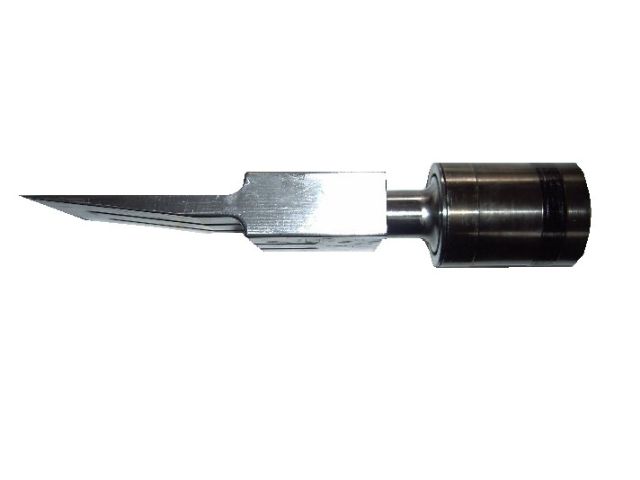 Ultrasonic food slicing blade 25 khz